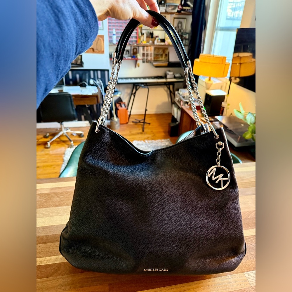 NWOT Michael Kors Tote Shoulder Bag, Silver Chain Strap, Brand New, Never Used!